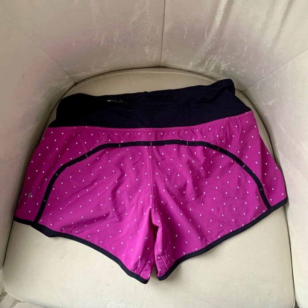 Size 6 Lululemon Speed Up Shorts